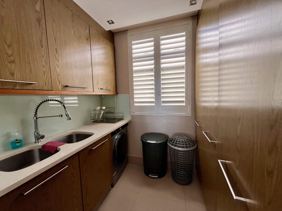 2 Bedroom Property for Sale in Big Bay Western Cape